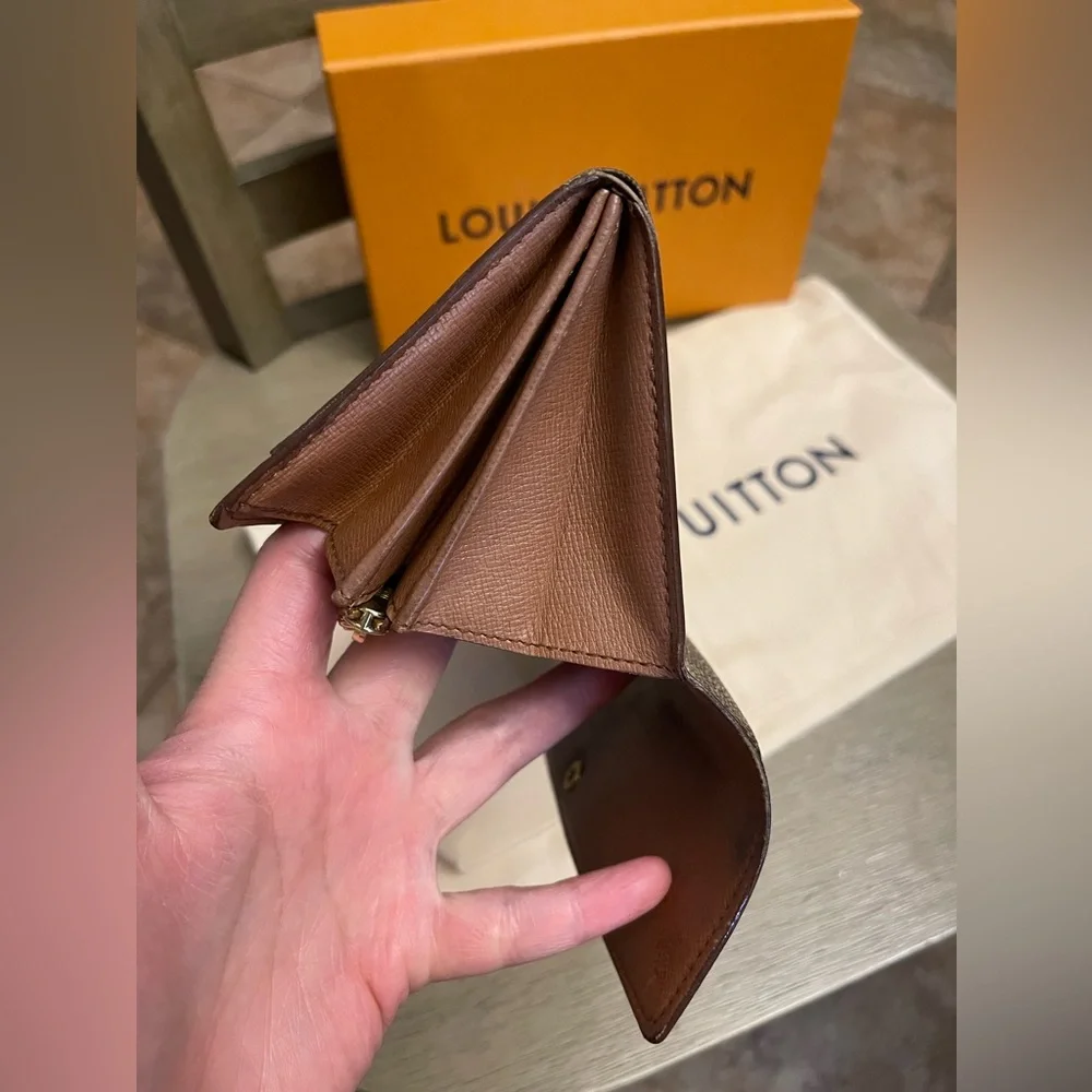 Louis Vuitton Vintage Sarah Wallet